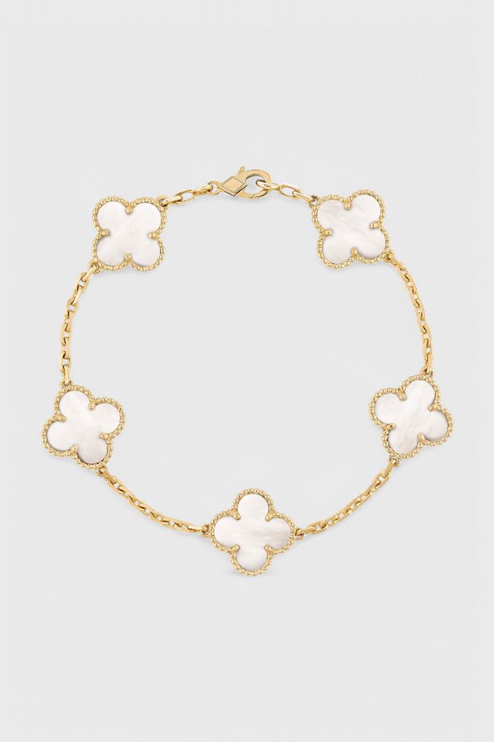 Pulsera con Motivo de Trébol y Elegancia Baño de Oro