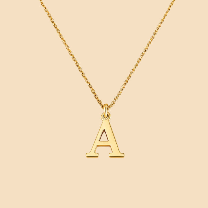 Camila | Collar elegante con dije de carta de amor